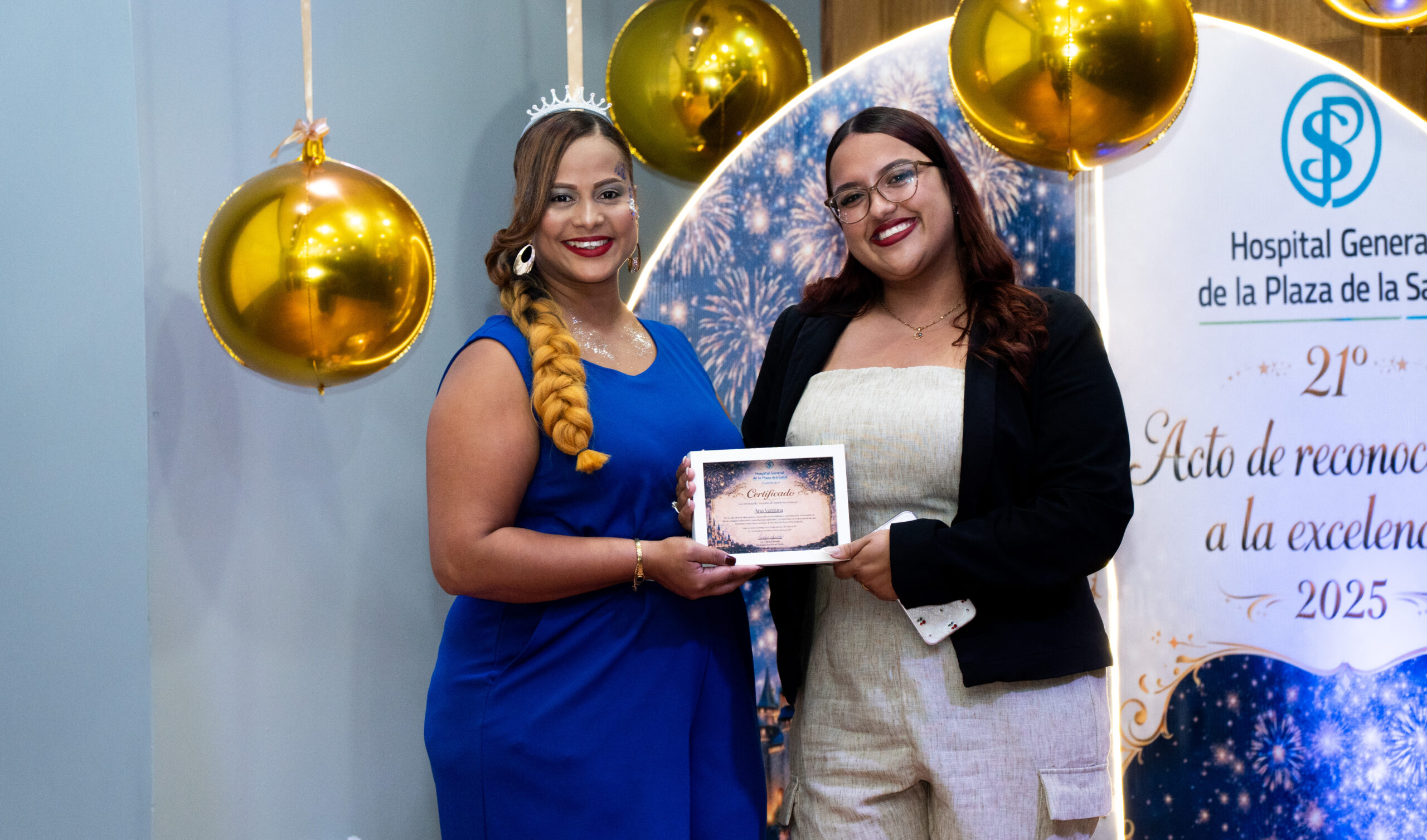 56 colaboradores del HGPS fueron reconocidos por su destacada labor a través del Acto de Reconocimiento a la Excelencia